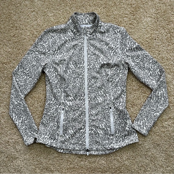 J. McLaughlin Jackets & Blazers - J.McLaughlin Gray White Abstract Print Full Zip Athletic Jacket Size S